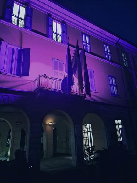 Campagna AIRC - Il Municipio s’illumina di rosa