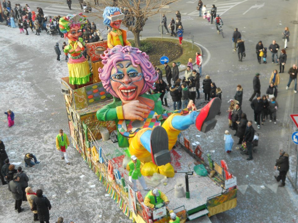 "Carnevalissimo" Sabato 9 marzo 2019 ore 14.00