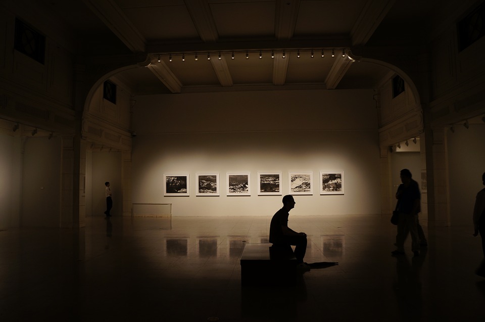 Marzo al femminile - Mostra di quadri e fotografie a tema “La donna”