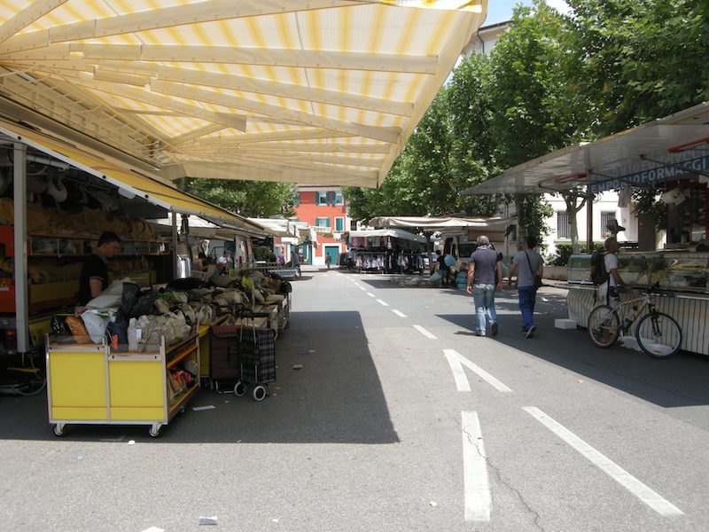 Mercato straordinario giovedì 24 dicembre 2020